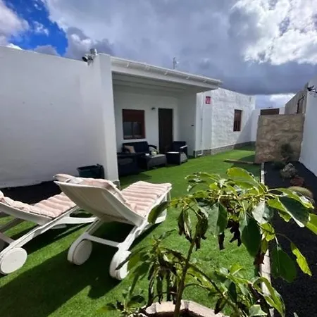 Casa Cira Apartment *